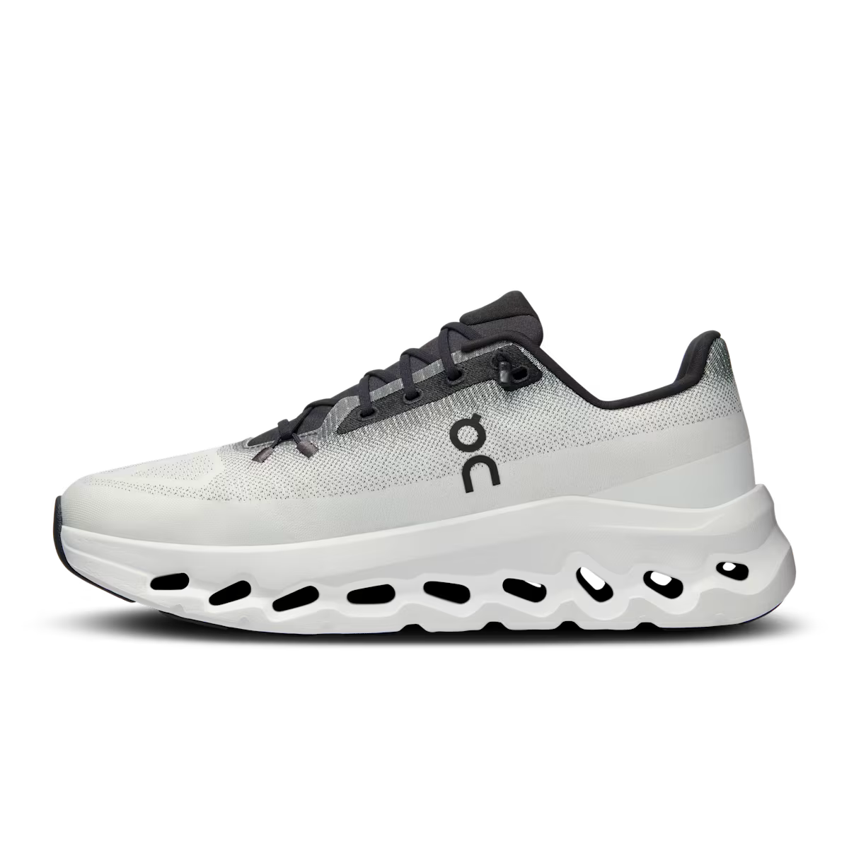 Cloudtilt Black | Ivory